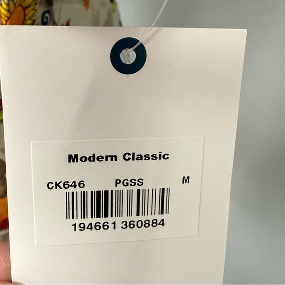 NWT Thanksgiving Scrub Top M  Pugs Pumpkin Spice Scrubs Cherokee Dogs Autumn - Picture 5 of 6